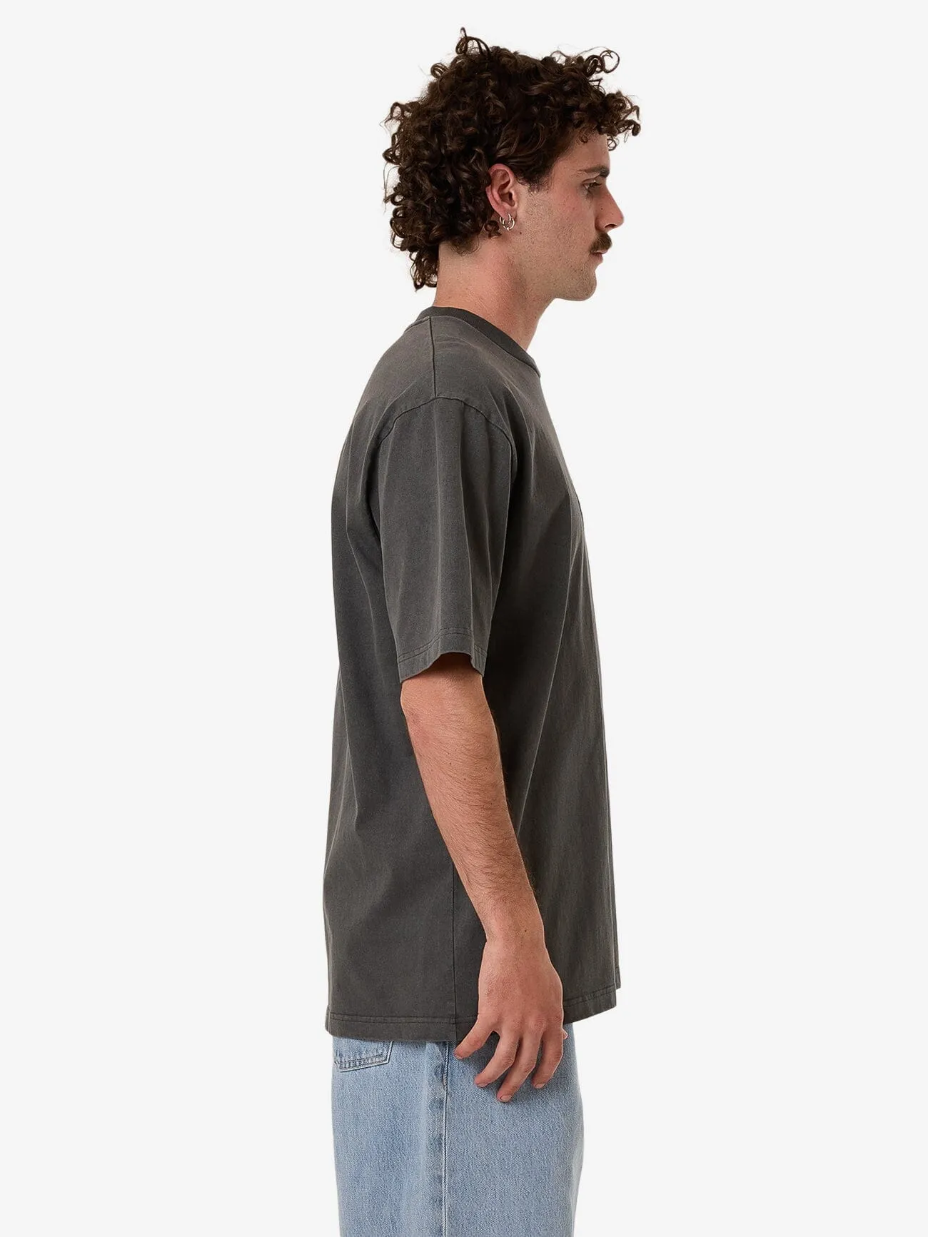 Born To Fly Embro Oversize Fit Tee - Merch Black