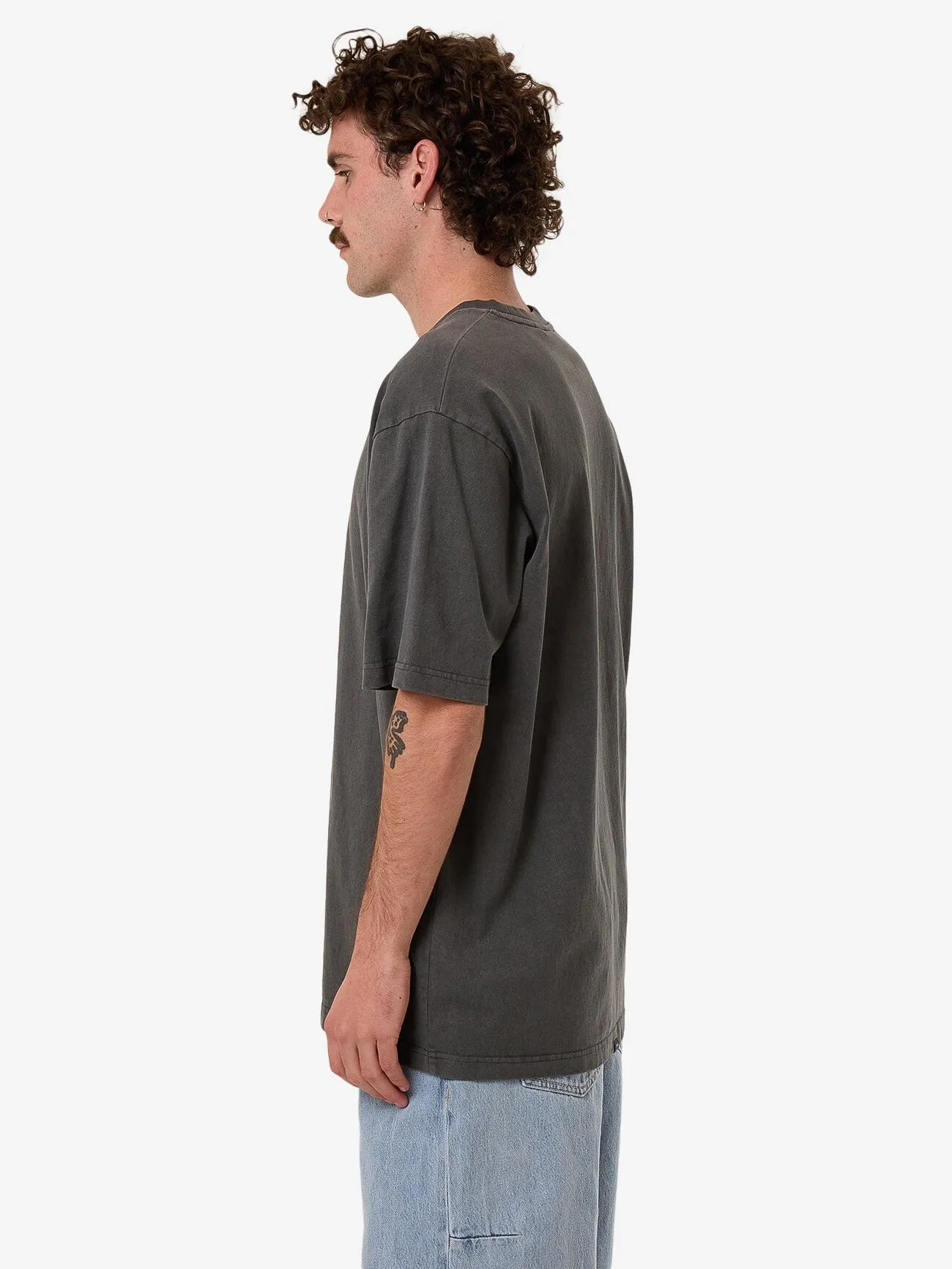 Born To Fly Embro Oversize Fit Tee - Merch Black