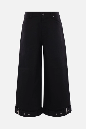 cropped denim jeans with belts