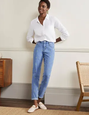 Girlfriend Jeans-Light Vintage. Embroidered