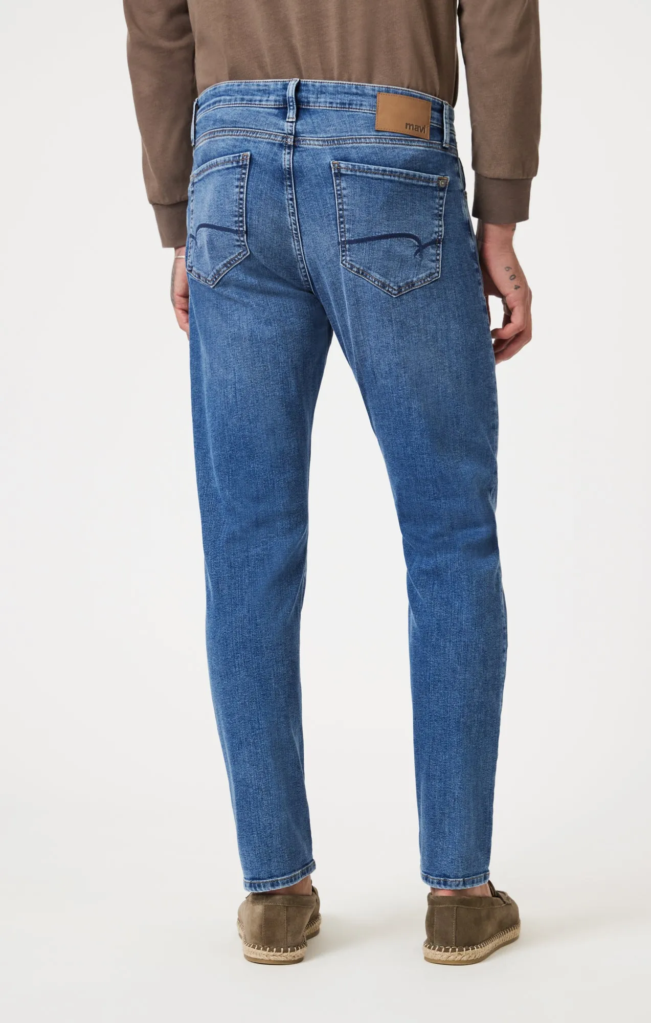 MARCUS SLIM STRAIGHT LEG IN USED WILLIAMSBURG