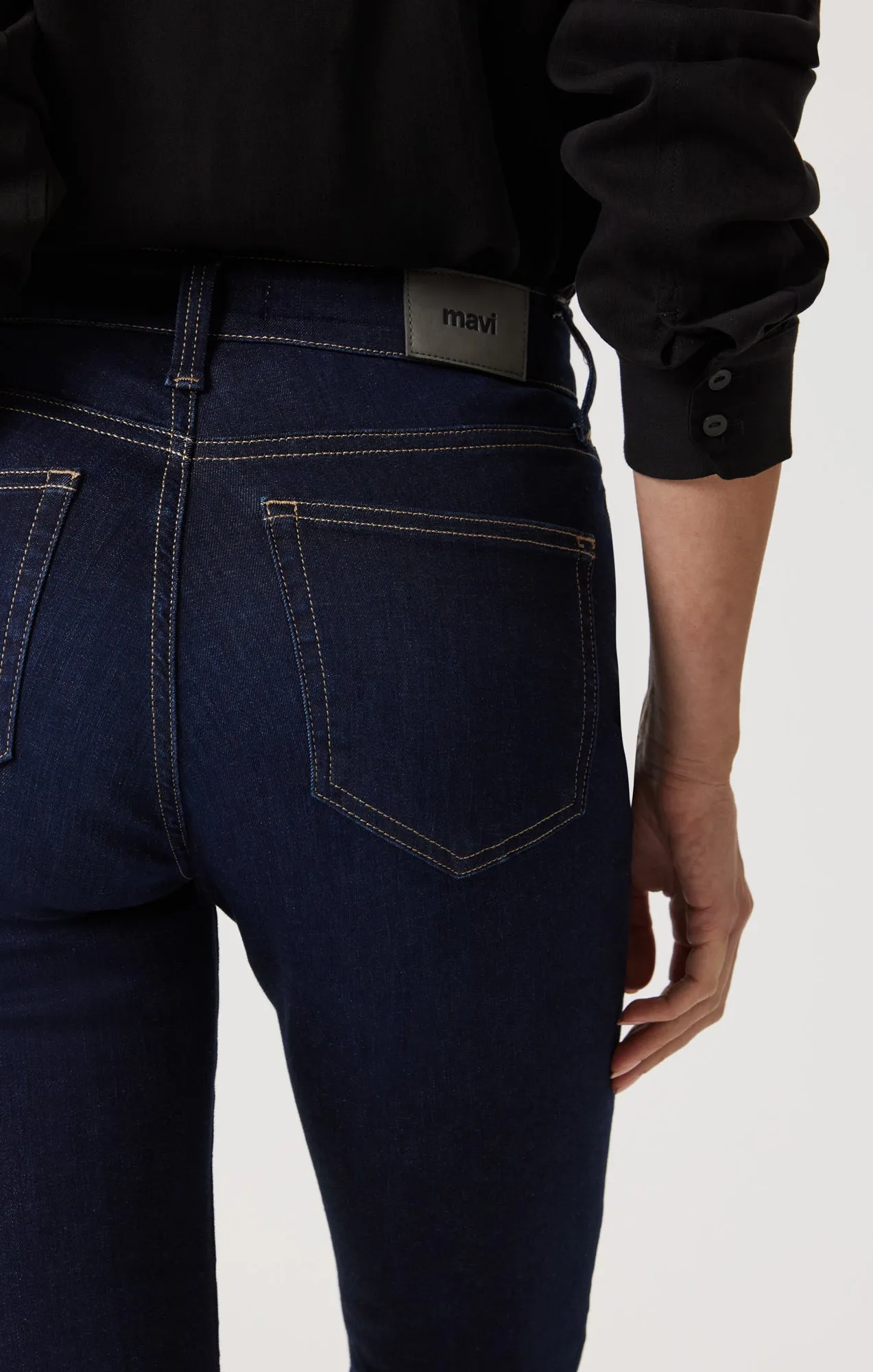 MOLLY BOOTCUT IN RINSE TRIBECA