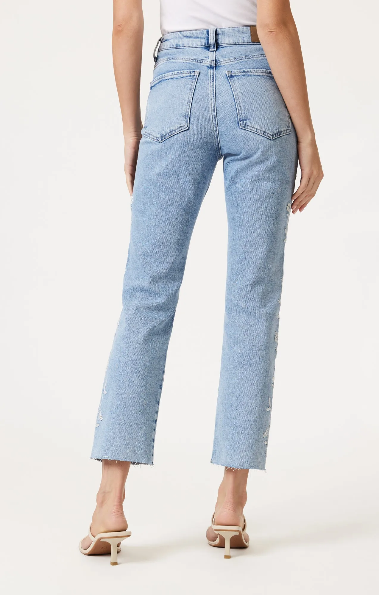 NEW YORK STRAIGHT LEG IN LIGHT BLUE BLOOM DENIM