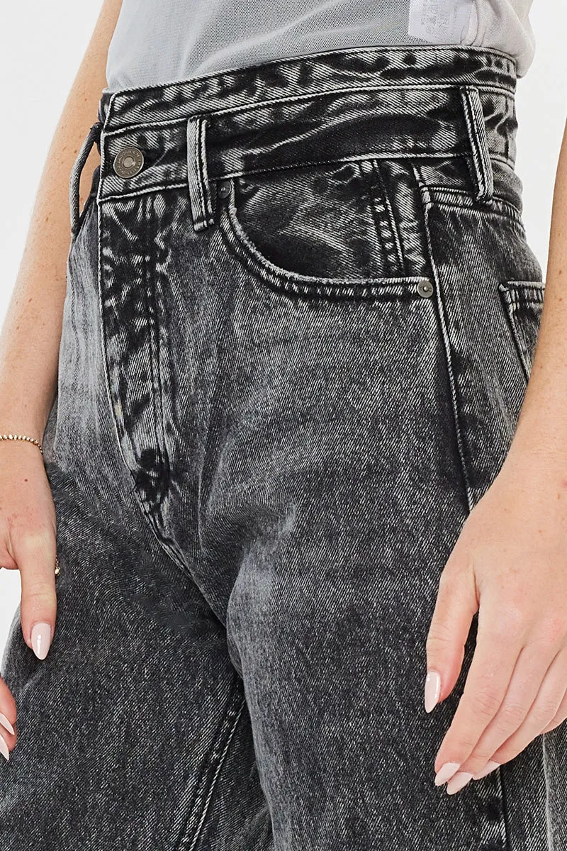 Raila Ultra High Rise 90's Flare Jeans