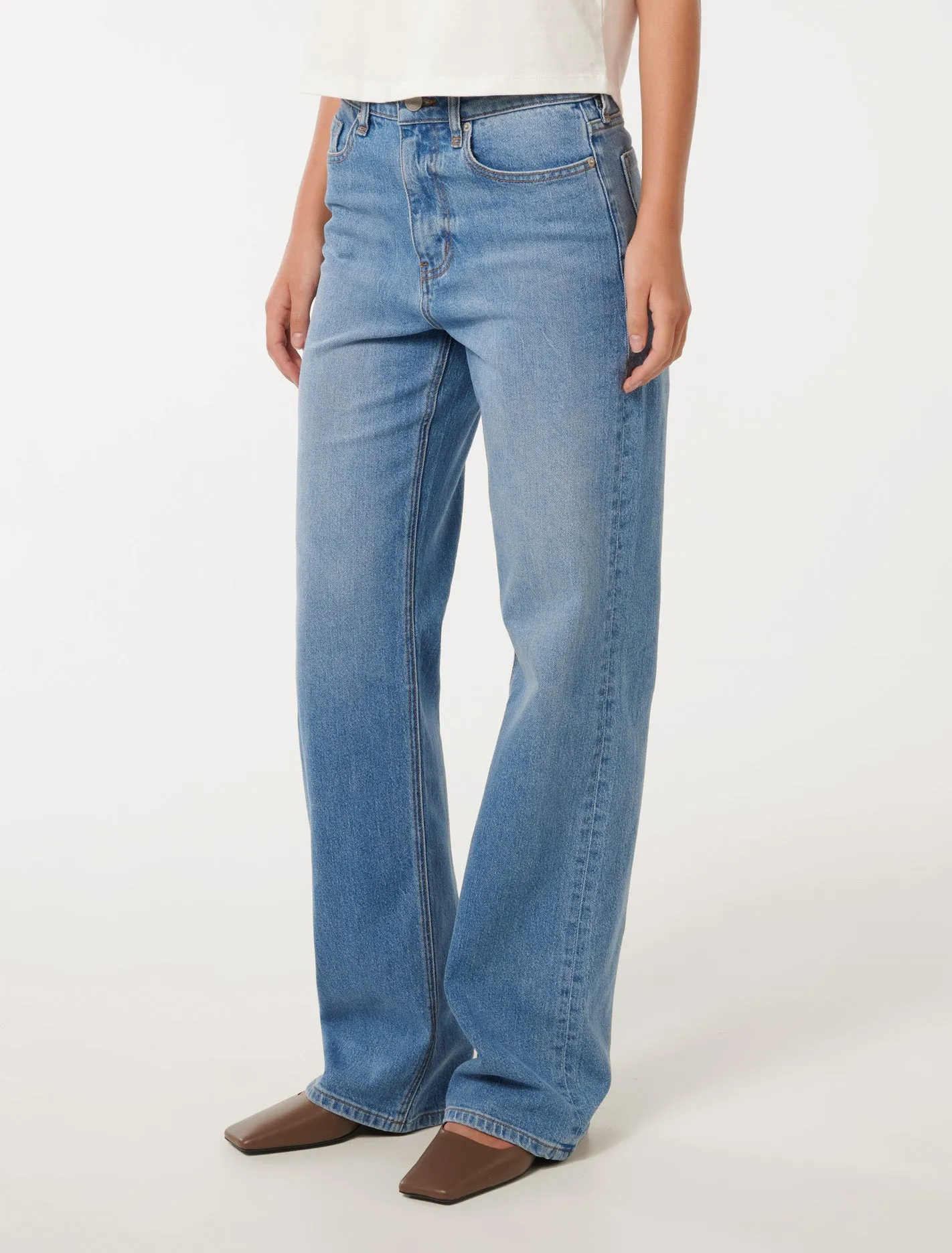 Skyla Straight Jeans