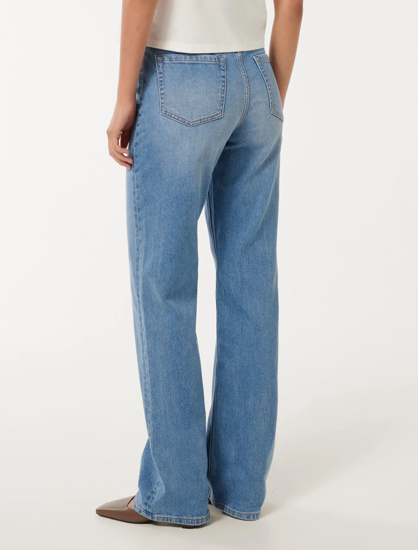 Skyla Straight Jeans