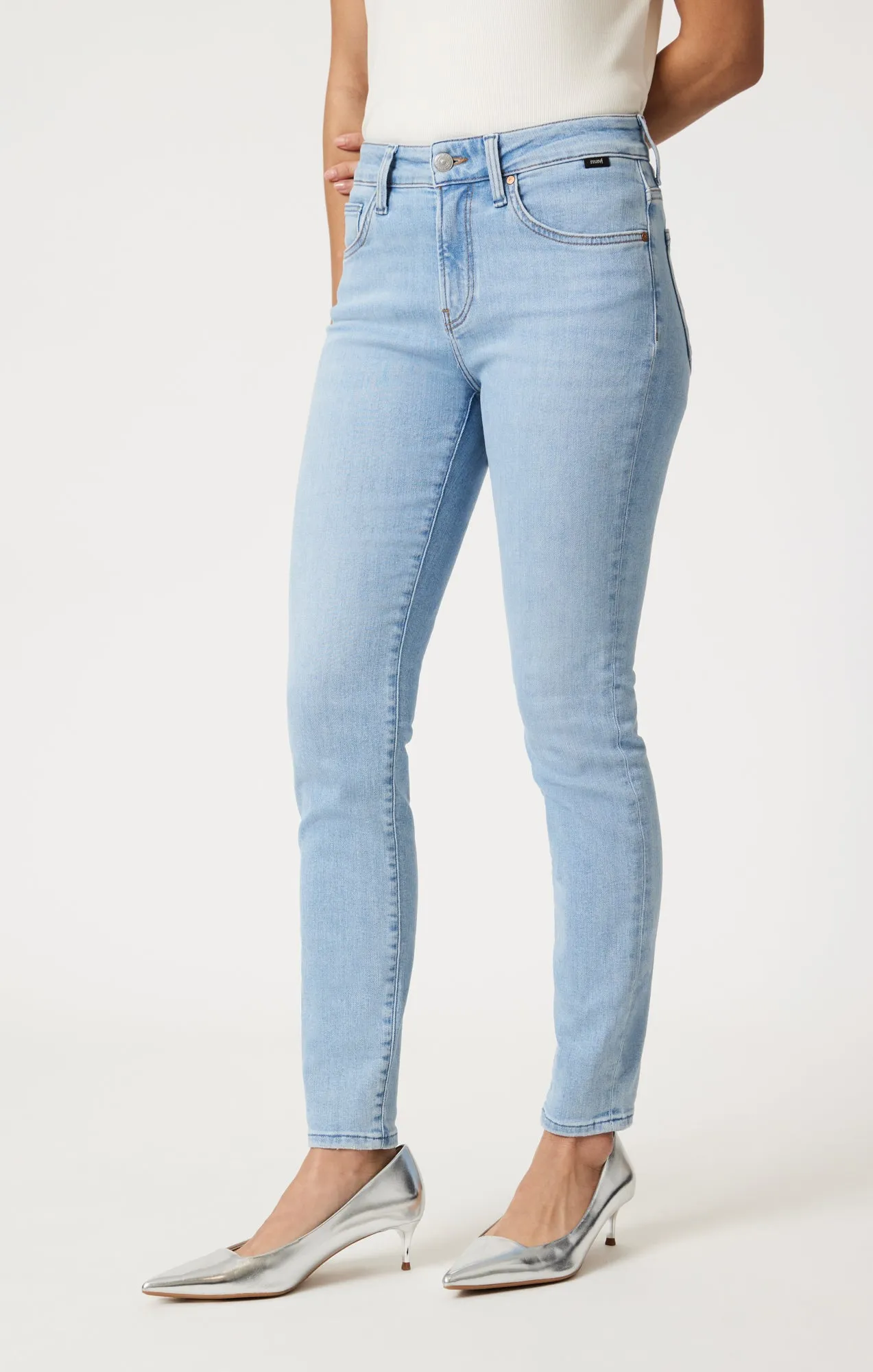 TESS SKINNY IN LIGHT FLEX BLUE