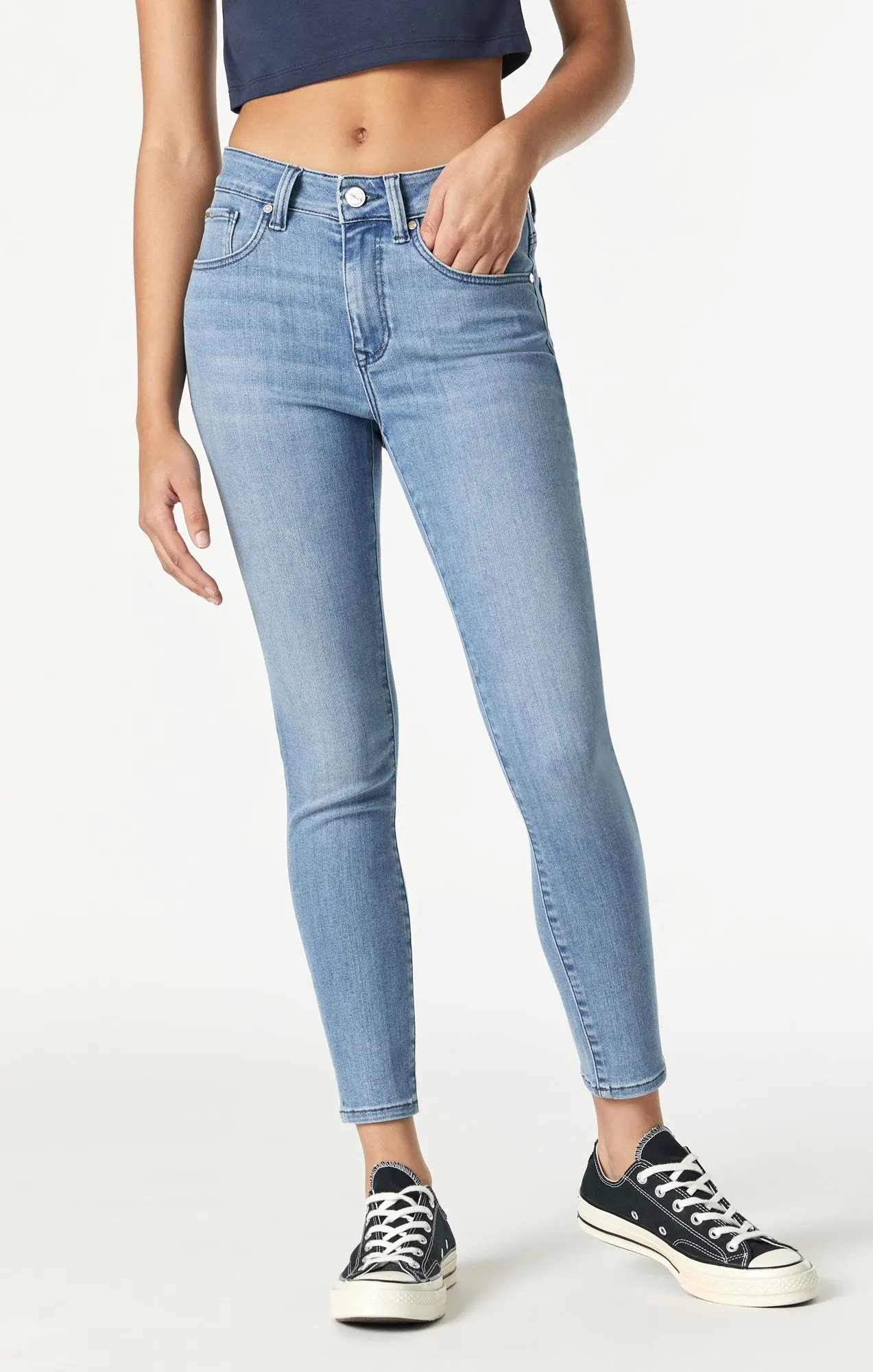 TESS SKINNY IN LIGHT USED SUPERSOFT CHIC