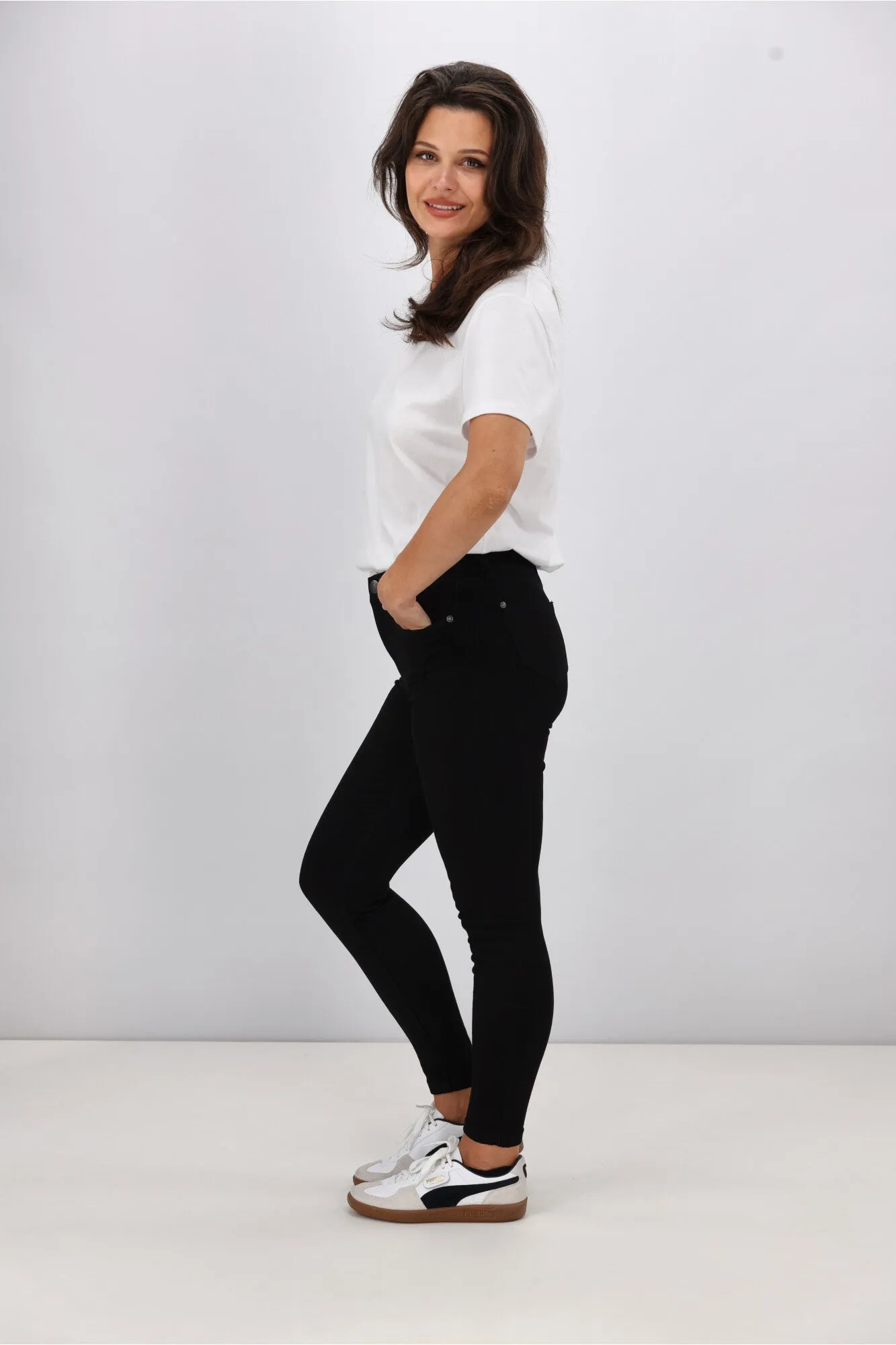 Wakee Denim Courtney Jean Black