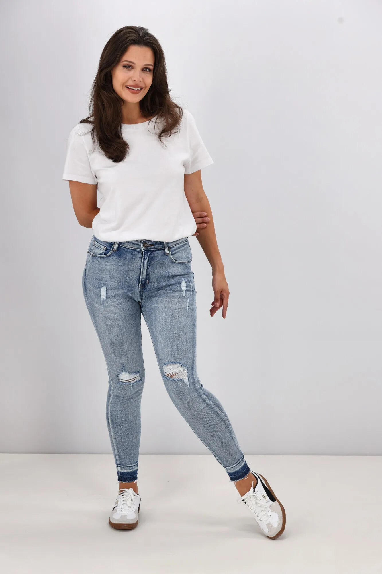 Wakee Georgia Ripped Jean Blue