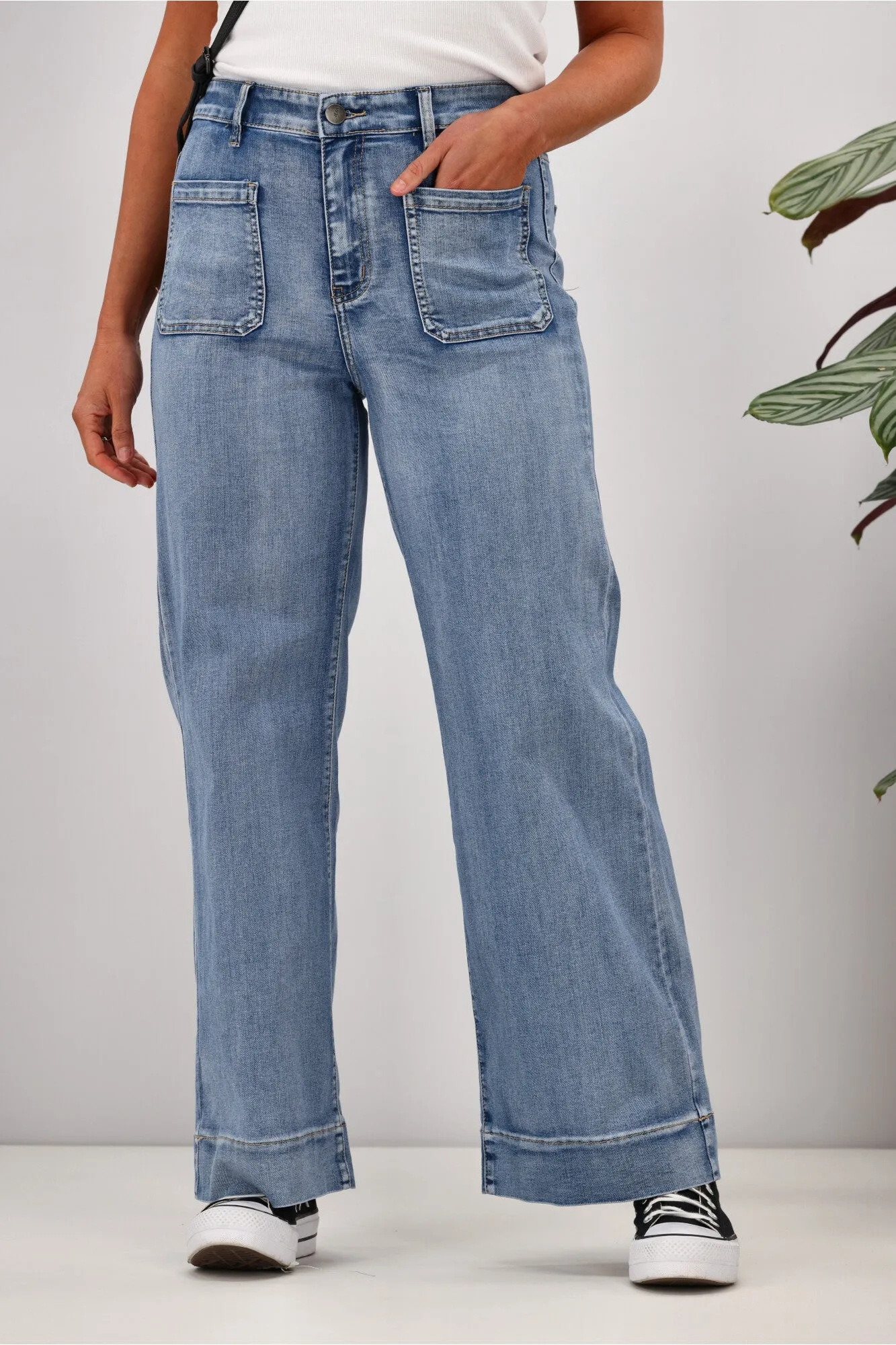 Wakee Lizzy Jean Washed Blue
