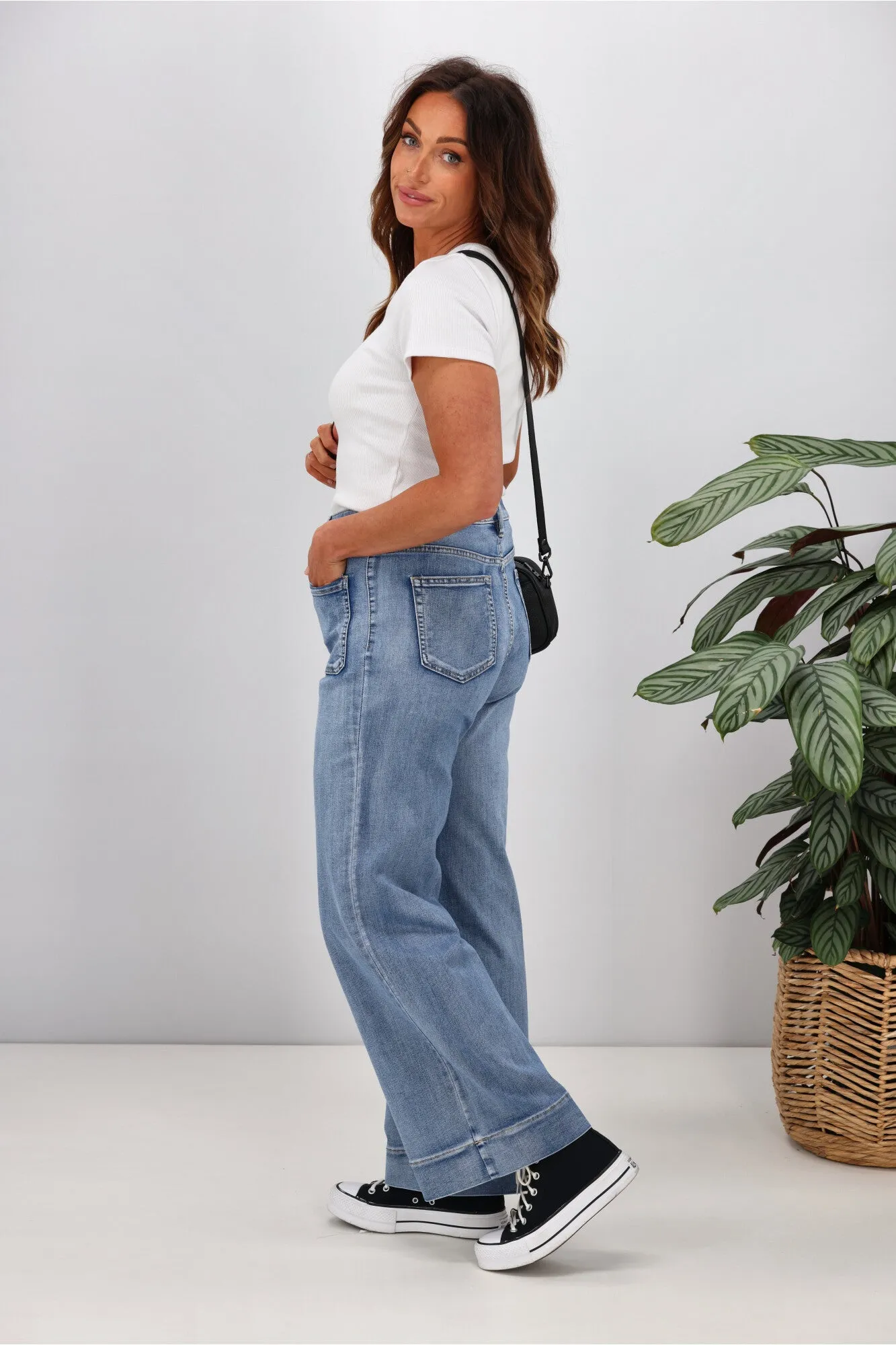 Wakee Lizzy Jean Washed Blue