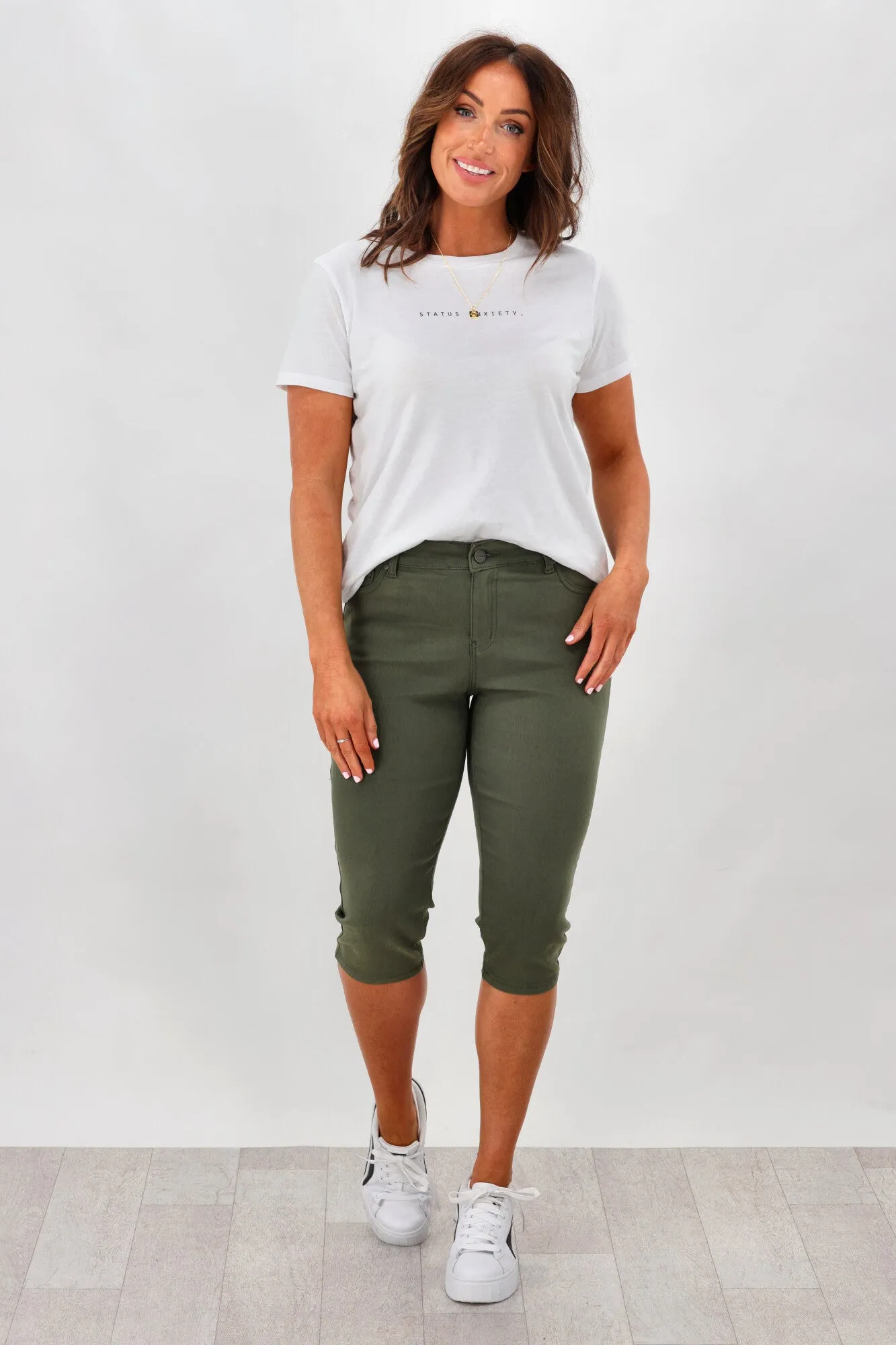 Wakee Mandy Capri Pants Khaki