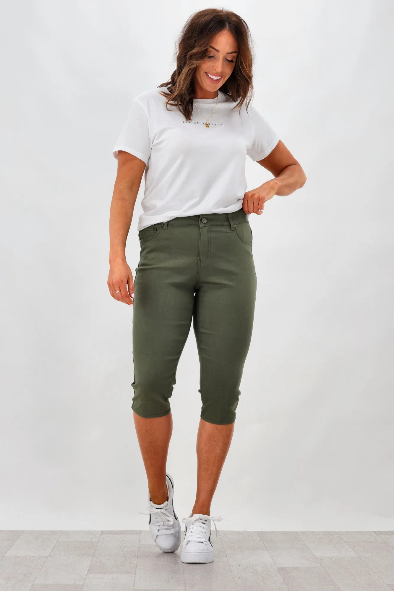 Wakee Mandy Capri Pants Khaki