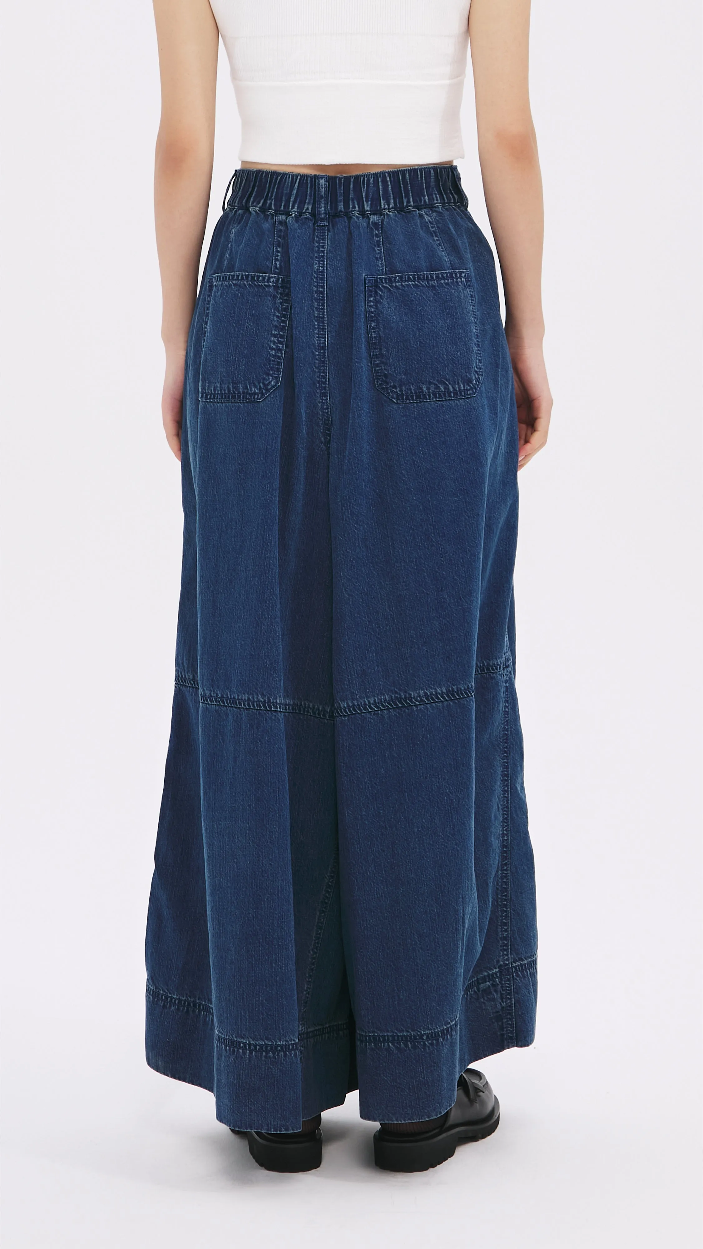 Wide-leg Jeans