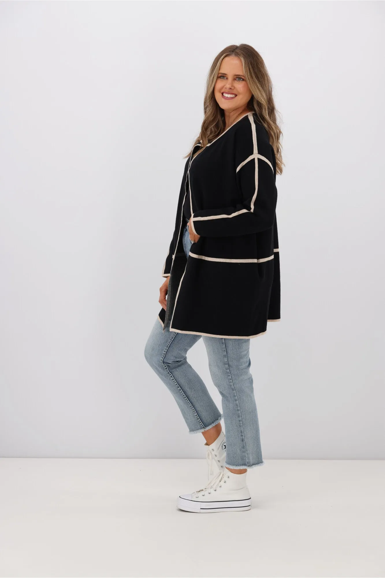Willow & Tree Jasper Contrast Colour Trim Cardigan Black