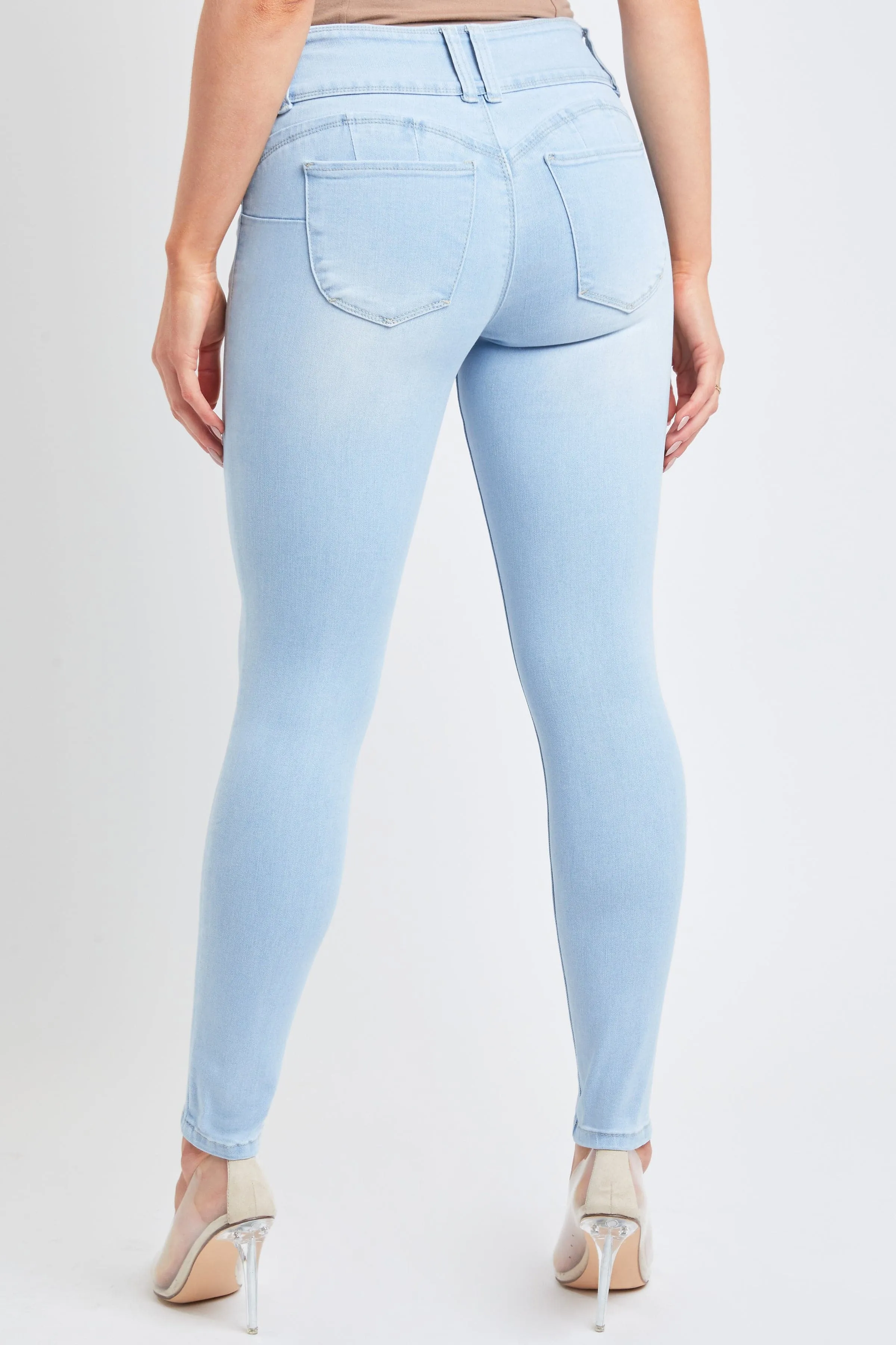Women's WannaBettaButt 3-Button Skinny Jeans