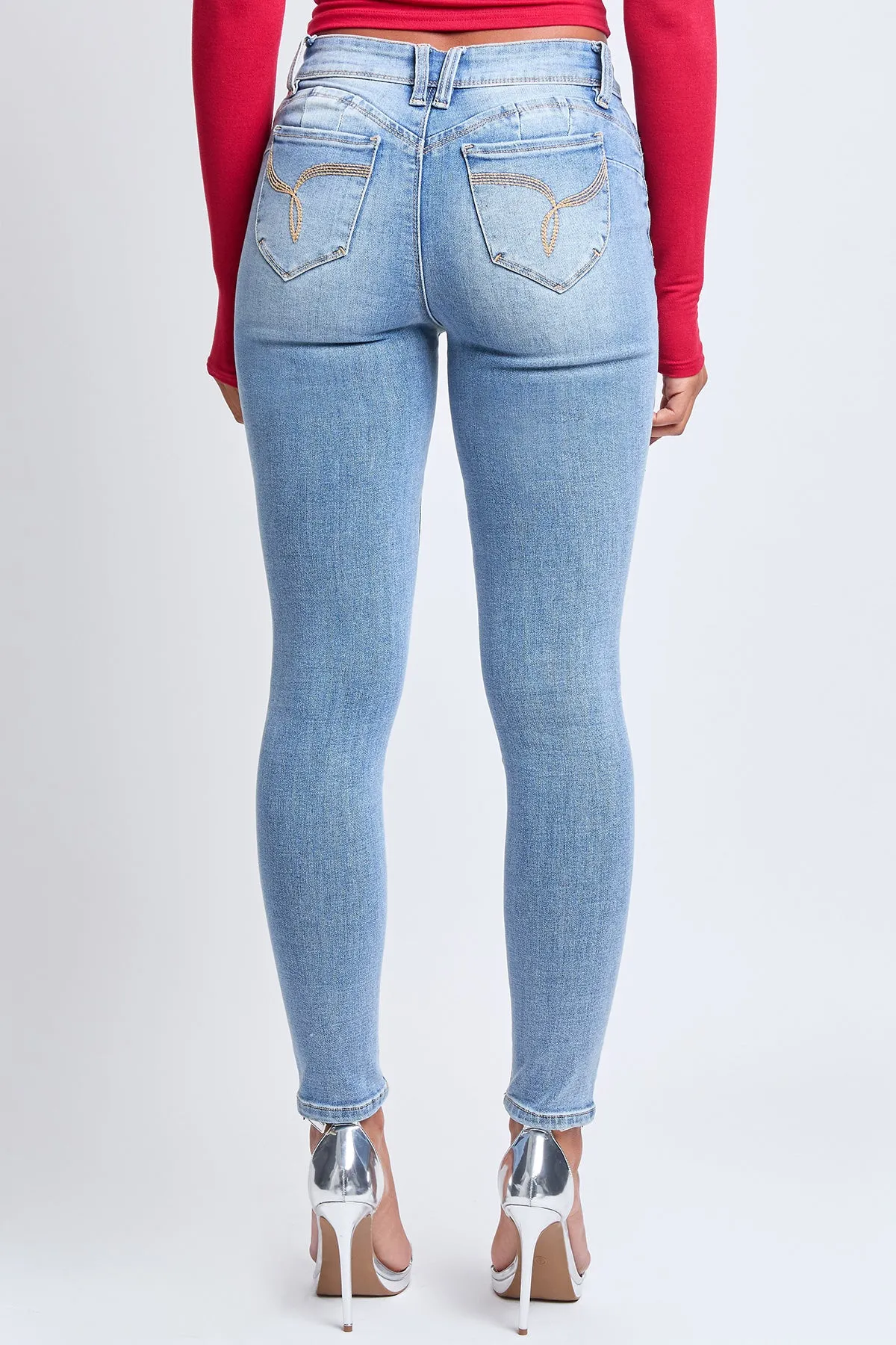 Women's WannaBettaButt Mid Rise Embroidered Skinny Jean