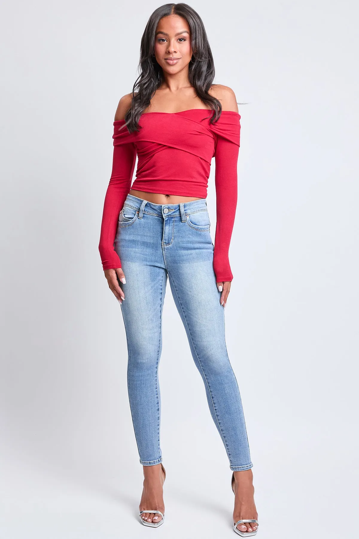Women's WannaBettaButt Mid Rise Embroidered Skinny Jean
