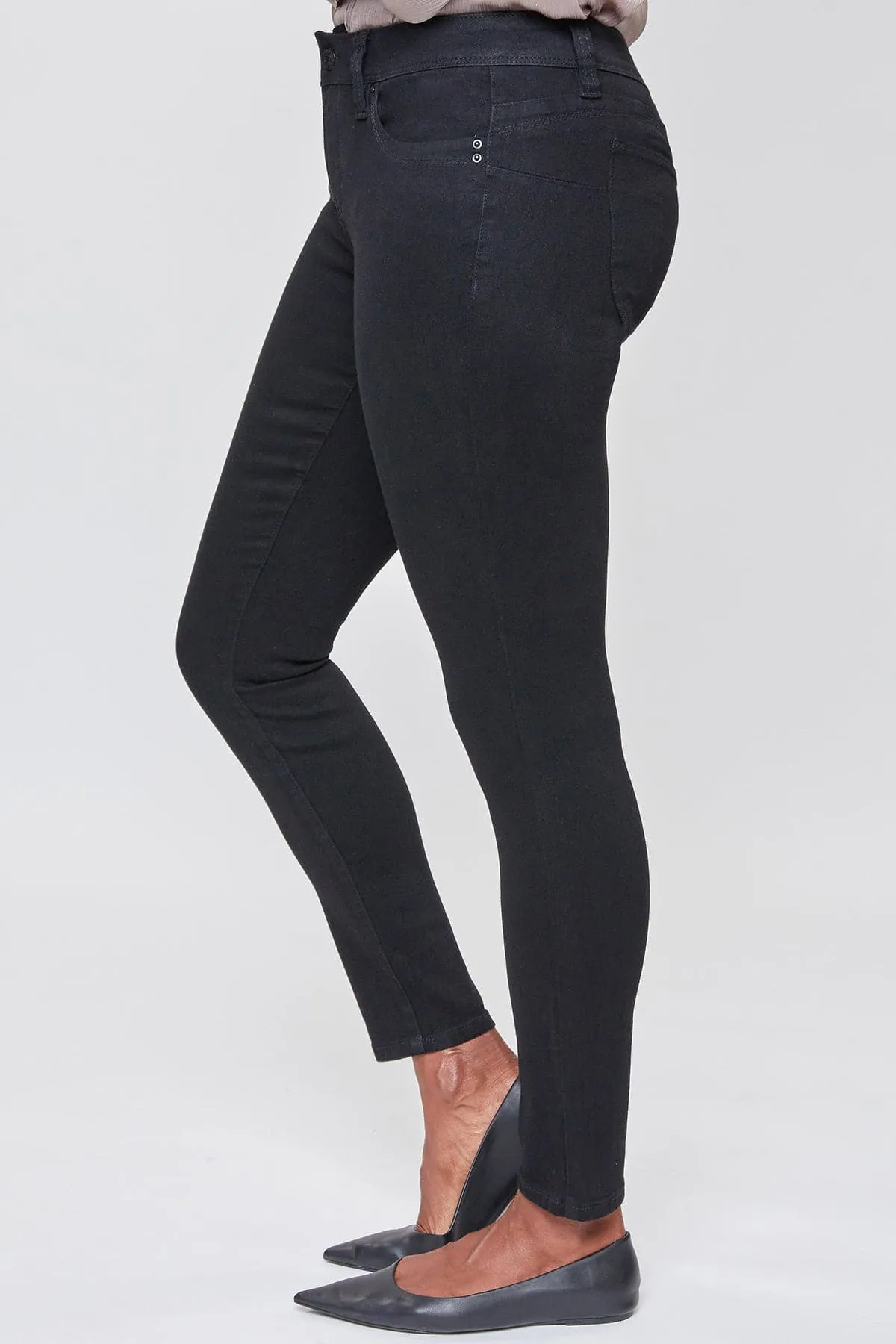 Women's WannaBettaButt  Mid Rise Regular Hem Skinny Sustainable Jean