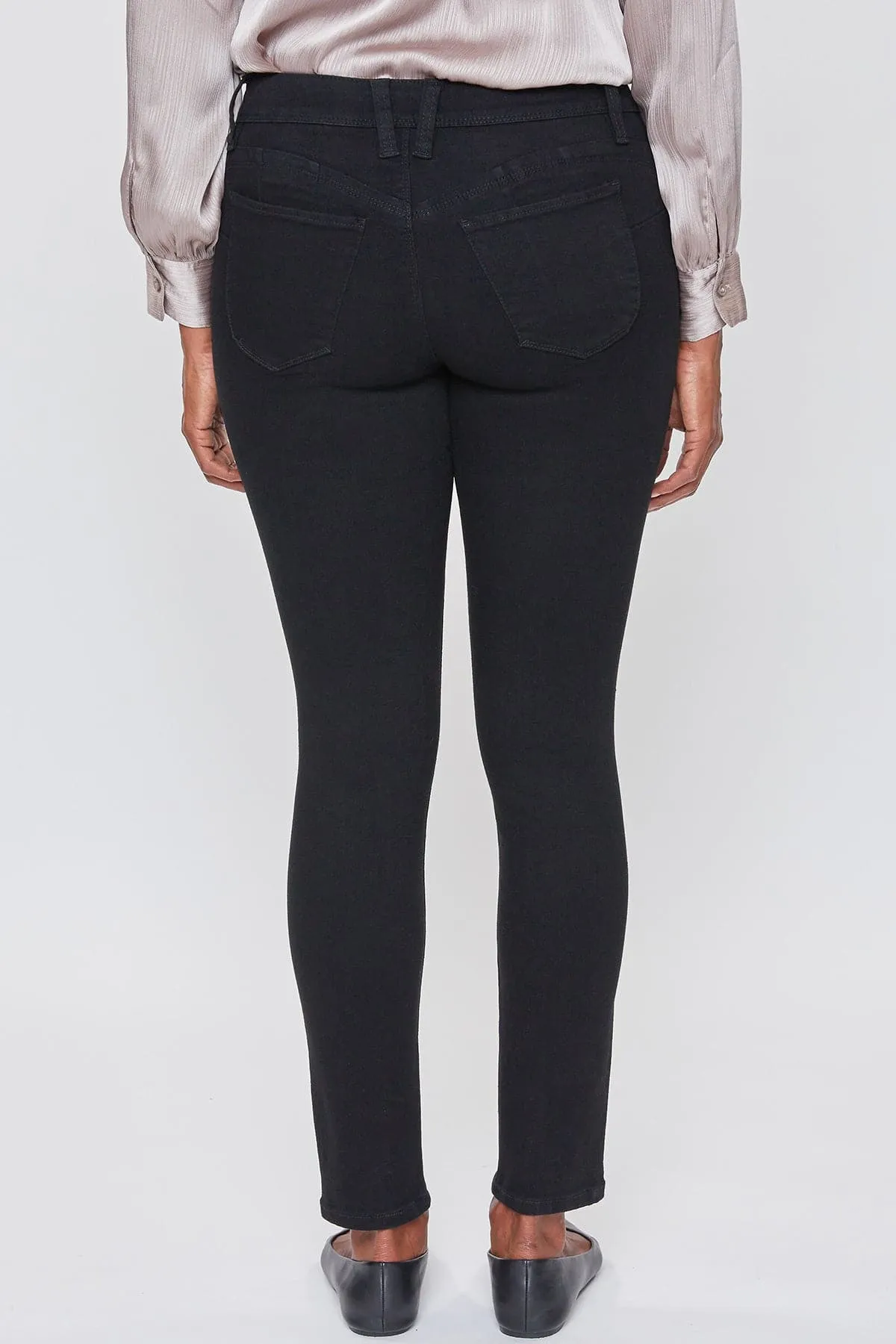 Women's WannaBettaButt  Mid Rise Regular Hem Skinny Sustainable Jean