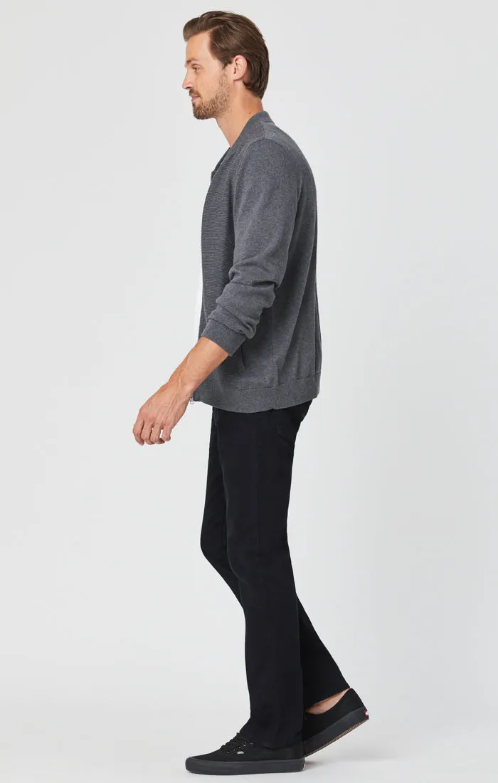 ZACH STRAIGHT LEG IN BLACK WILLIAMSBURG