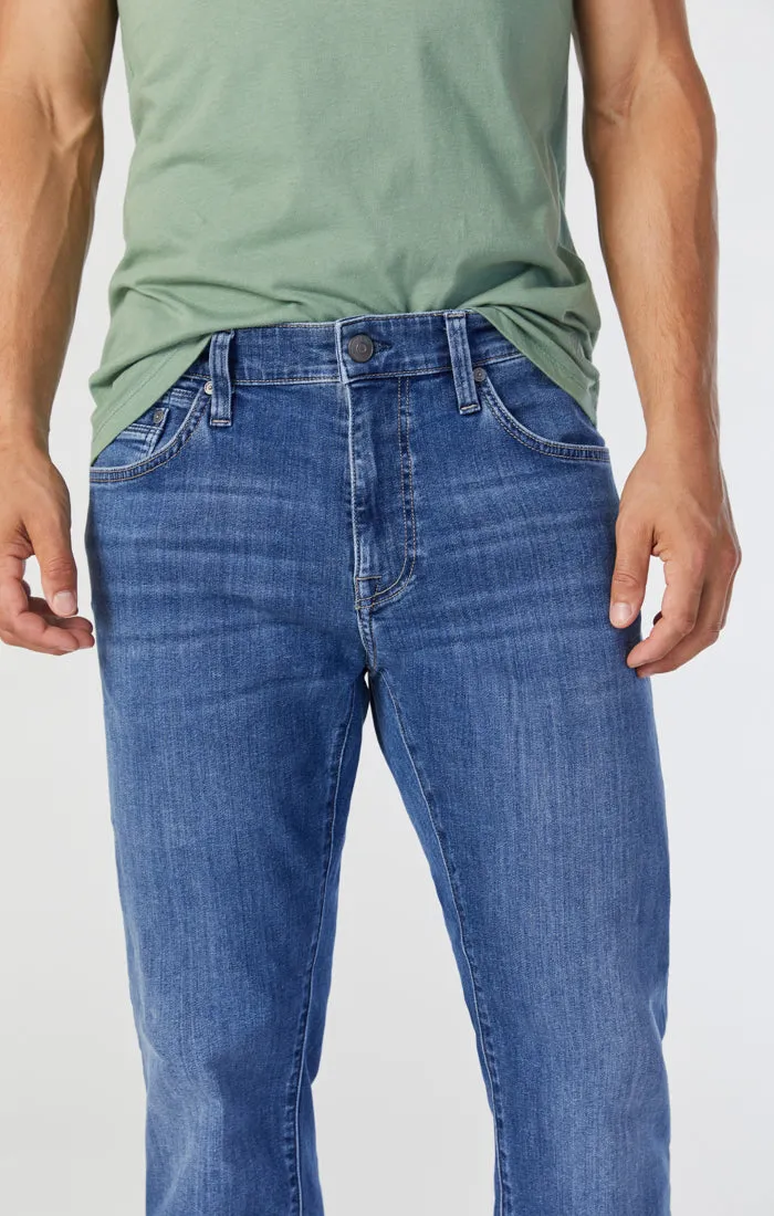 ZACH STRAIGHT LEG JEANS IN MID INDIGO BRUSHED WILLIAMSBURG